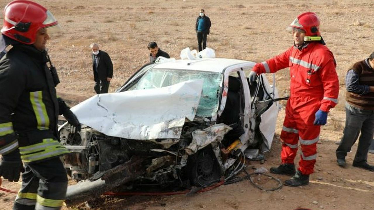 خودروی حامل معلمان در جاده مشهد دچار حادثه شد