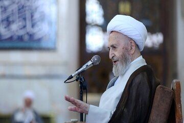 واکنش آیت‌الله سبحانی به اظهارات یک روحانی درباره حضرت زهرا(س)/ پیشنهاد مناظره با سه شخصیت علمی حوزه 