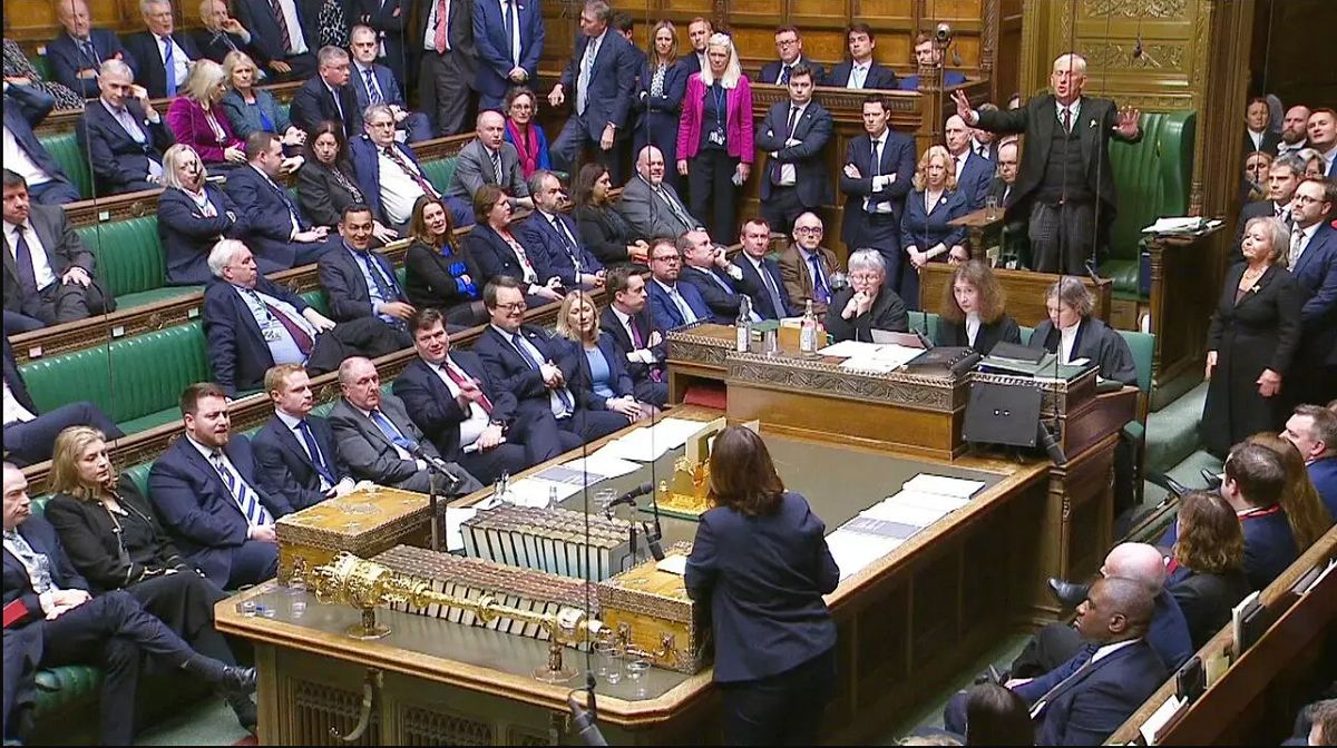 آشوب در پارلمان انگلیس و دعوا بر سر طرح حمایت از آتش‌بس غزه!