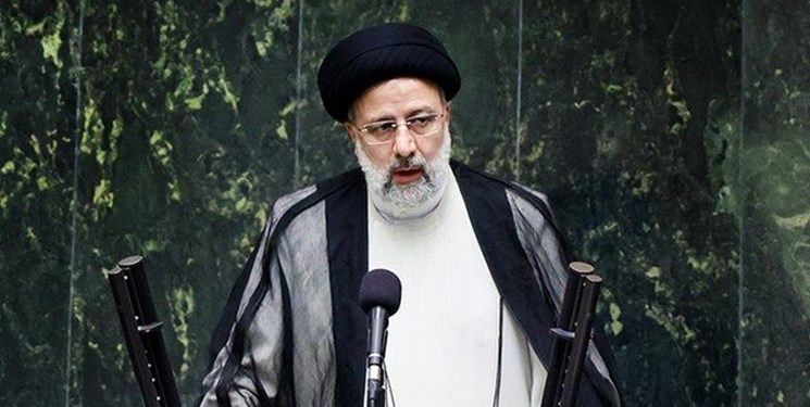 انتقاد رئیسی از دولت روحانی در مجلس+فیلم