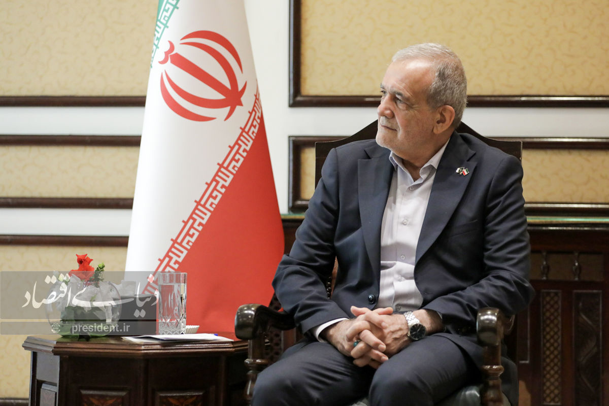 بدون هماهنگی و نظر مقام معظم رهبری حرکتی انجام نداده و نخواهیم داد