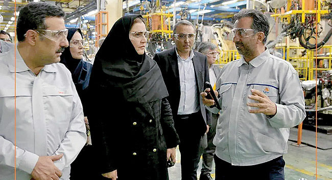 بازدید معاون وزیر کار از سایپا