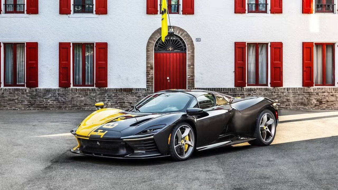 گران‌ترین خودروهای فروخته شده در سال ۲۰۲۵