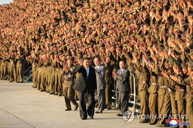 نخستین تصویر از رهبر کره شمالی پس از کاهش وزن ۲۰ کیلویی+عکس