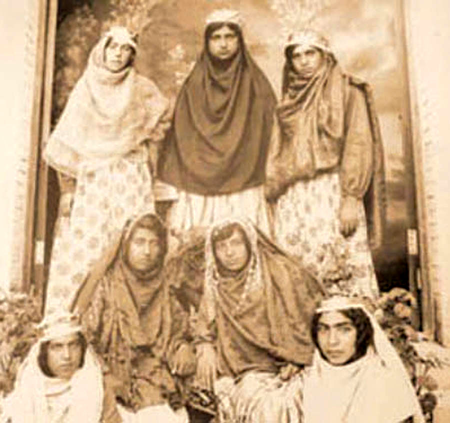 فعالیت زنان درباری قاجار