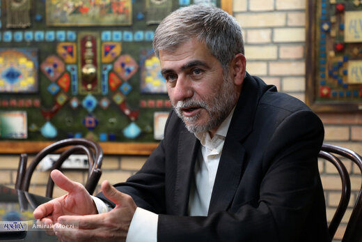 اظهارات مسئول احمدی‌نژادی درباره مذاکرات 8 آذر/ موافقان مذاکره با آمریکا حرف نزنند!