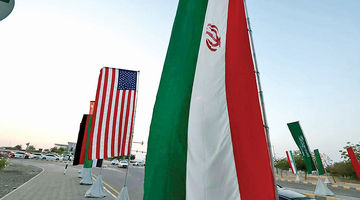 گفت‌وگو میان خطوط قرمز و پیام‌های متناقض