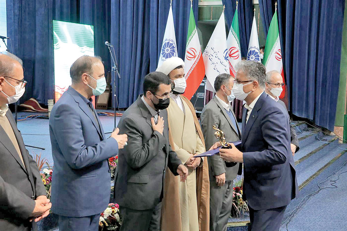فولاد ناب تبریز صادرکننده برگزیده آذربایجان شرقی شد