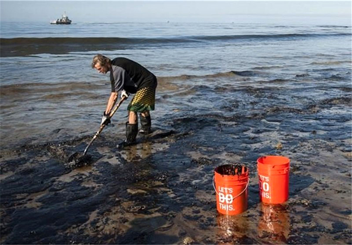 توقف ۶۰‌هزار بشکه‌ای تولید نفت آمریکا به دلیل نشت خط لوله در خلیج مکزیک