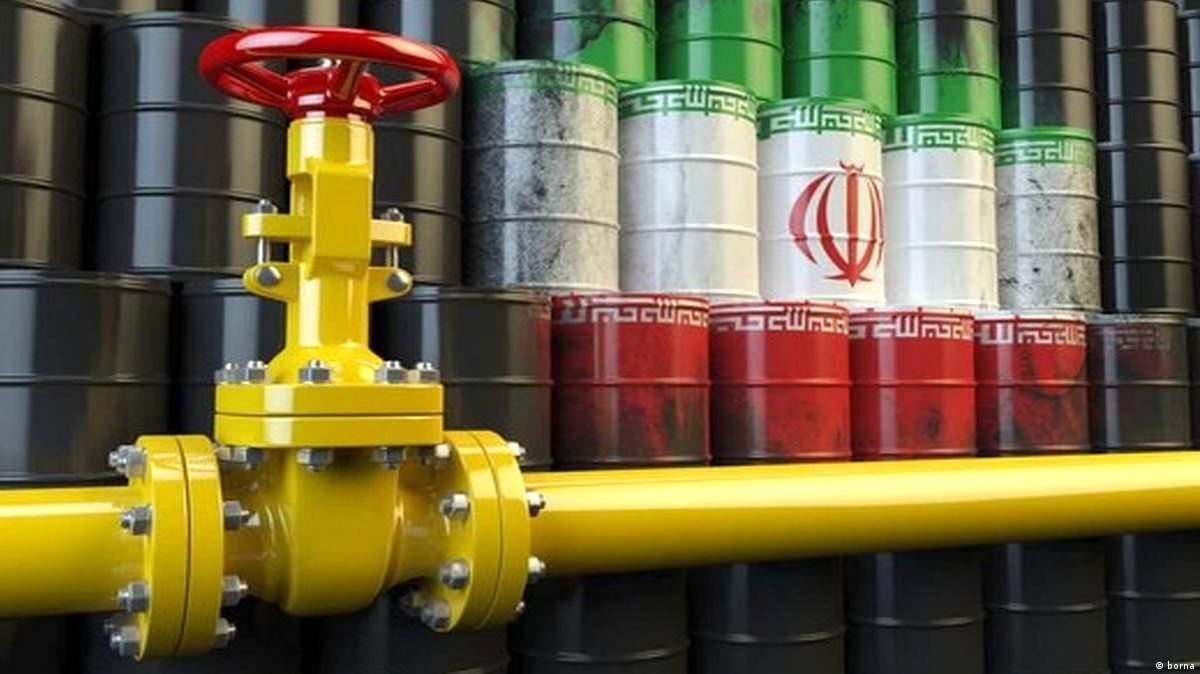 پیش‌بینی بلومبرگ از تحریم نفت ایران / بایدن زیر بار می‌رود؟
