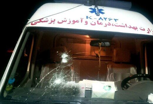 حمله اراذل به آمبولانس با قمه و شمشیر