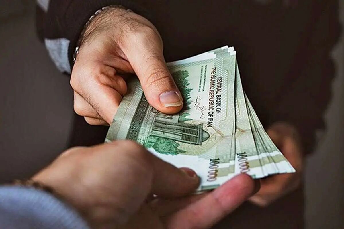 چانه‌زنی برای افزایش حقوق کارگران/چند میلیون نفر از دستمزدشان رضایت ندارند؟