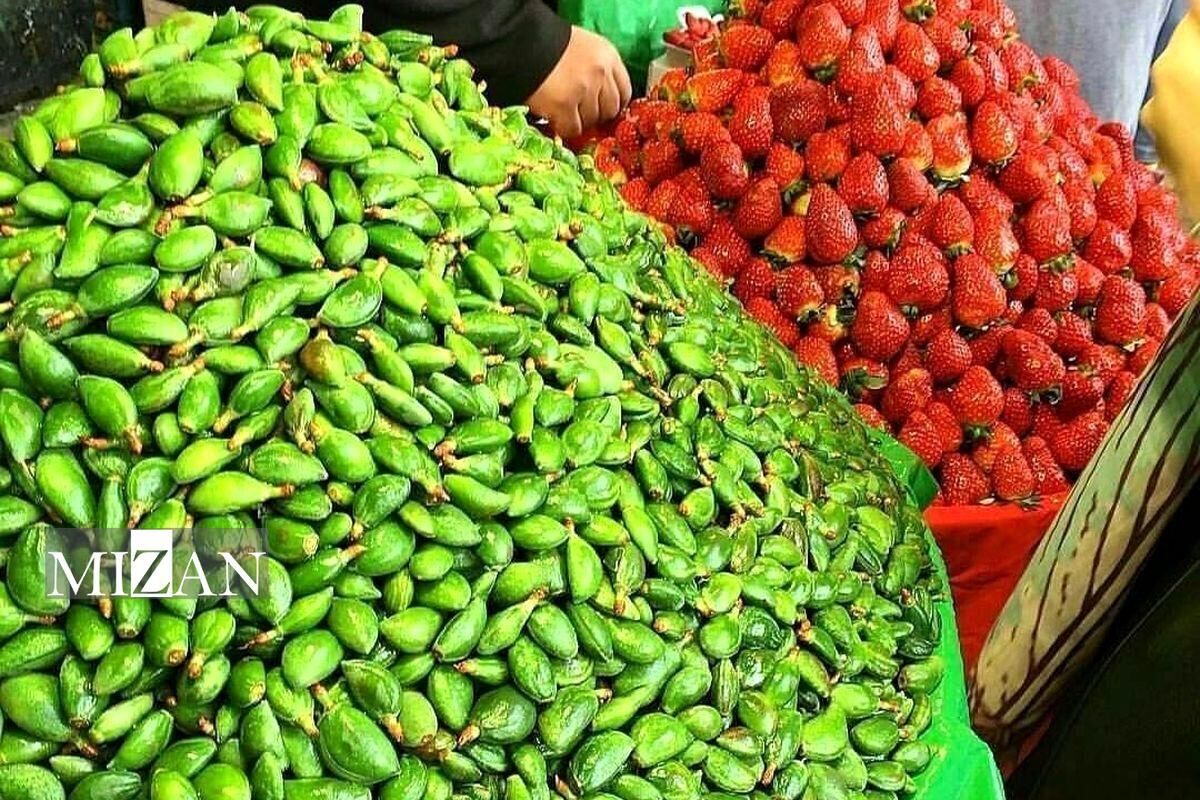 قیمت چغاله بادام و توت فرنگی در میادین میوه و تره بار