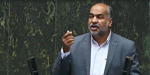 انتقاد نماینده مجلس: چرا نمایندگان باید از مذاکرات بی خبر باشند؟ 