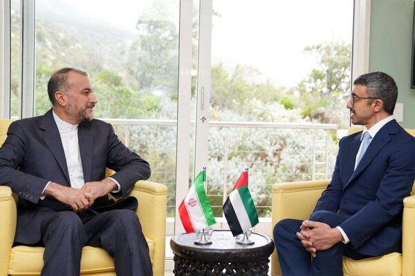 دیدار حسین امیرعبداللهیان با وزیر خارجه امارات