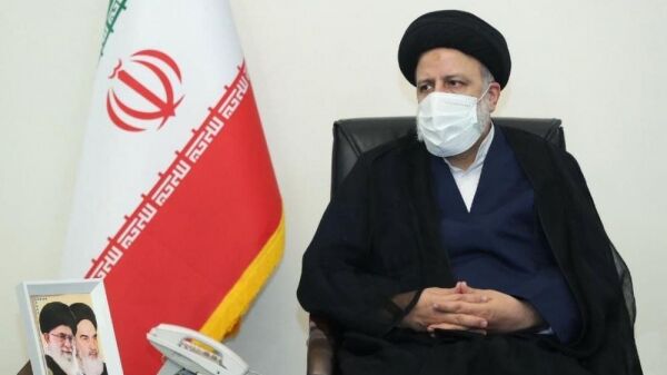 تسلیت رئیسی برای درگذشت پدر شهیدان ایزدی نجف‌آبادی 