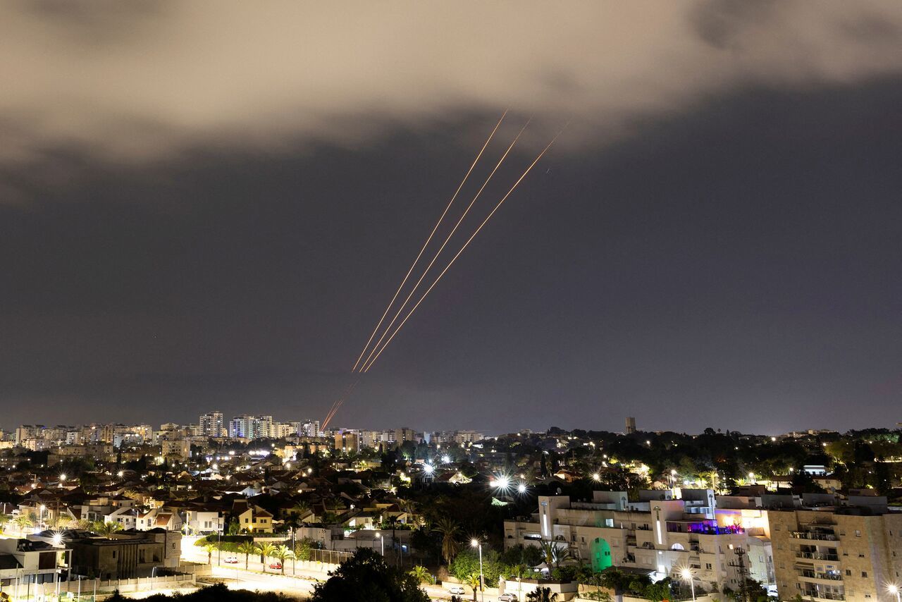 نیویورک تایمز: پاسخ ایران به اسرائیل با 300 پهپاد و موشک