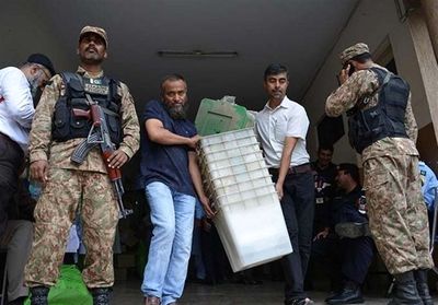 وقوع ۳ رویداد امنیتی در جریان انتخابات پاکستان/ «تی‌تی‌پی» یک مرکز رأی‌دهی را تصرف کرد
