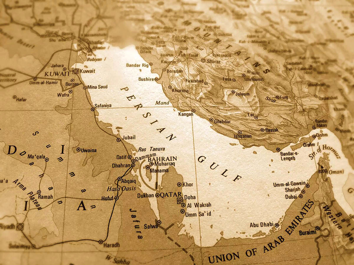 دیپلماسی در میدان عمل 