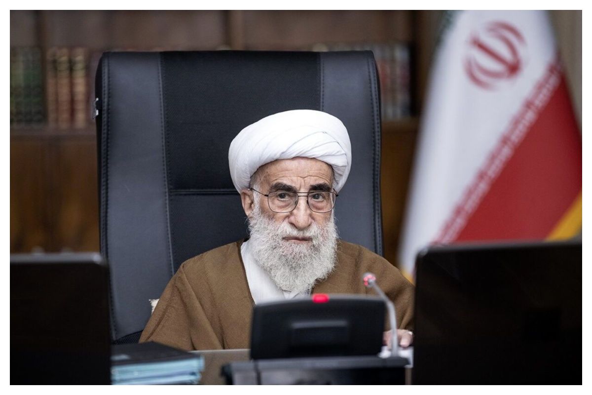 راه حل مشکلات کشور از نظر آیت‌الله جنتی / درخواست مهم دبیر شورای نگهبان از مدیران