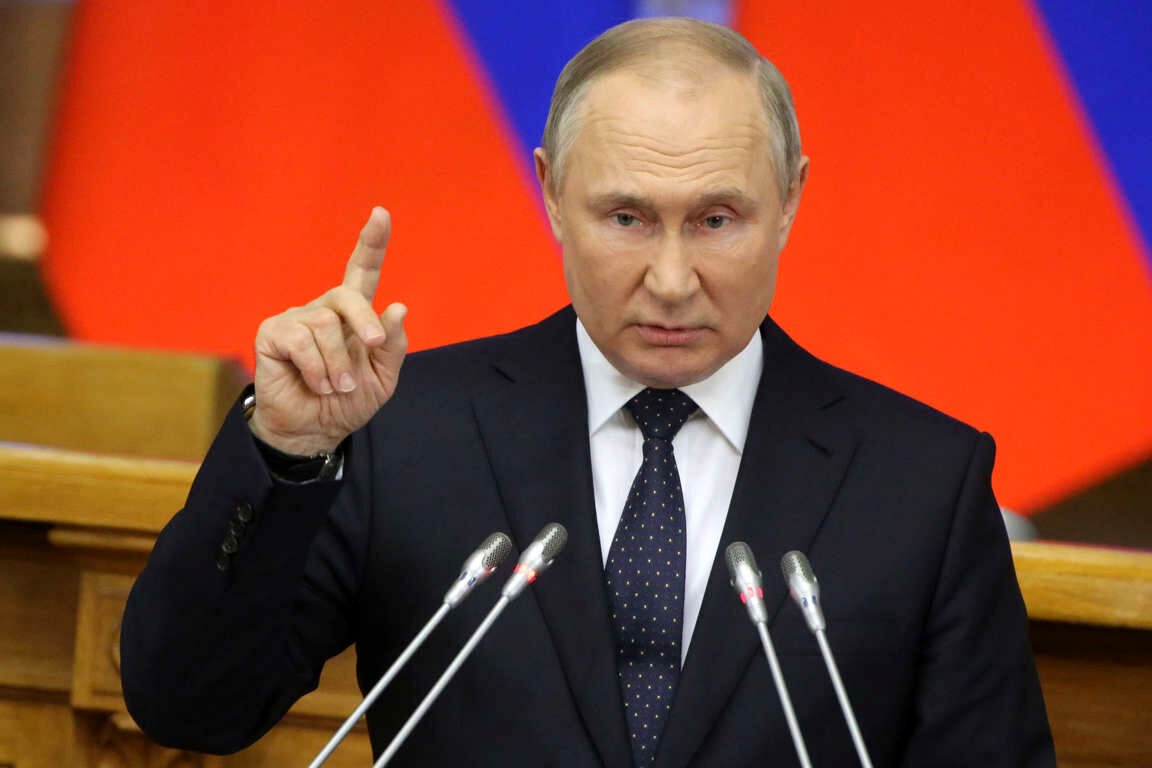 انتقاد پوتین از تحریم های ضدروسی اتحادیه اروپا/ دوران جهان تک قطبی به پایان رسیده