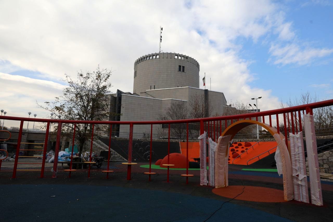 راه اندازی نسل سوم زمین های بازی در پارک کوهسنگی مشهد