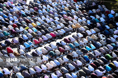 تصویر محسن قرائتی در سی امین اجلاس نماز پربازدید شد+عکس 