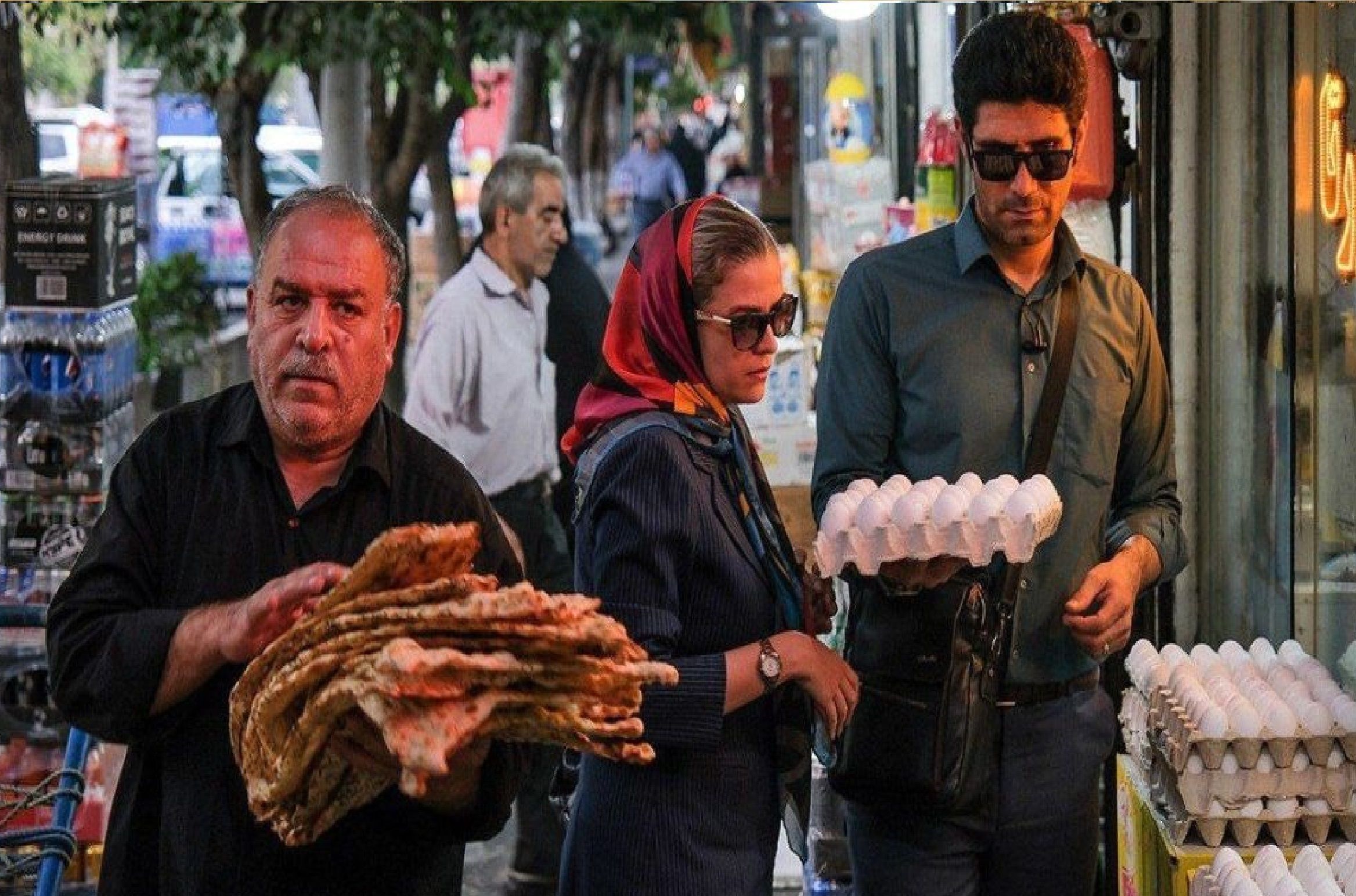 حدود ۶ دهک از جامعه ۲۱۰۰ کالری روزانه استاندارد را دریافت نمی کنند!