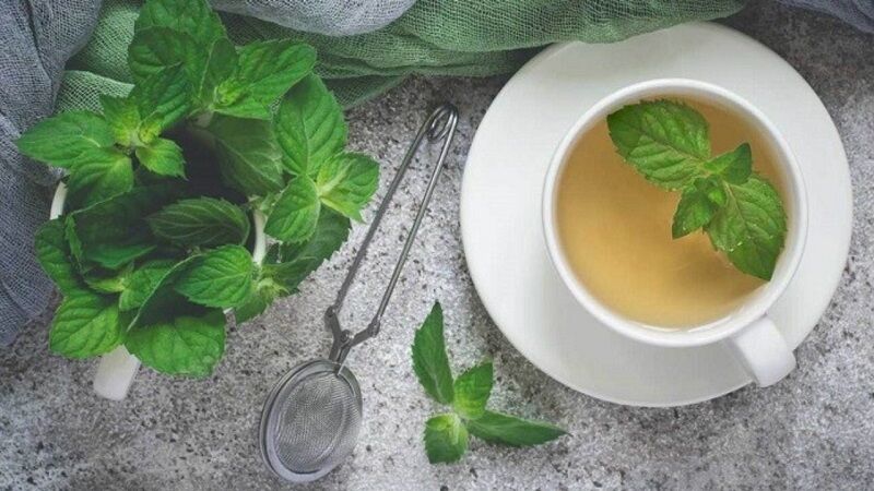 میگرن را با این 6 دم‌نوش آرام کنید