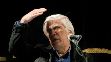 سوگ غریبه بزرگ