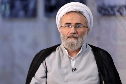 مسیح مهاجری: امام مخالف دادن پول به حوزه علمیه بود/ برخی آقایان هم پول می‌گیرند، هم به نظام و انقلاب بد و بیراه می‌گویند