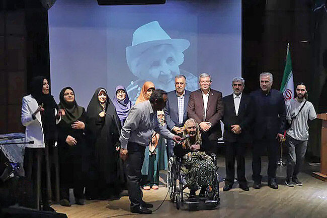 بانوی جریان‌ساز فرهنگ