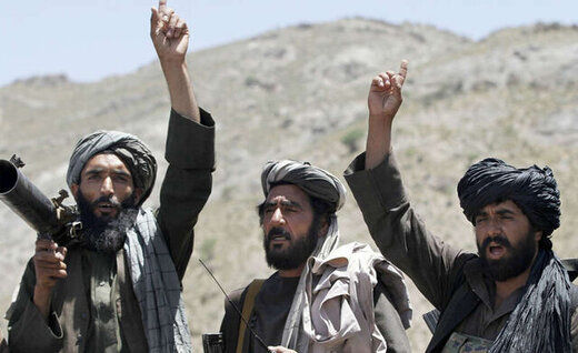 پیش‌بینی یک رهبر سابق طالبان: بعید است ملا هبت الله در امور سیاسی دخالت کند/ دولت جدید ظرف یک هفته تشکیل خواهد شد 