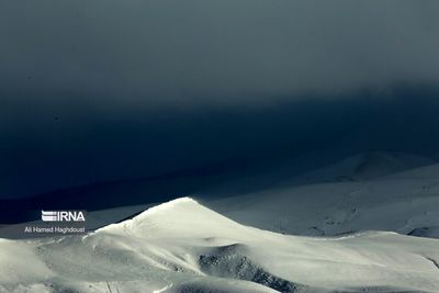ارتفاع برف در این شهرستان آذربایجان شرقی رکورد زد  +عکس