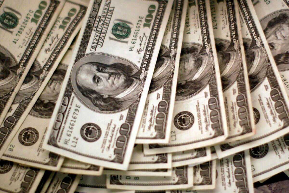 قیمت دلار در انتظار سیگنال 2 اتفاق مهم