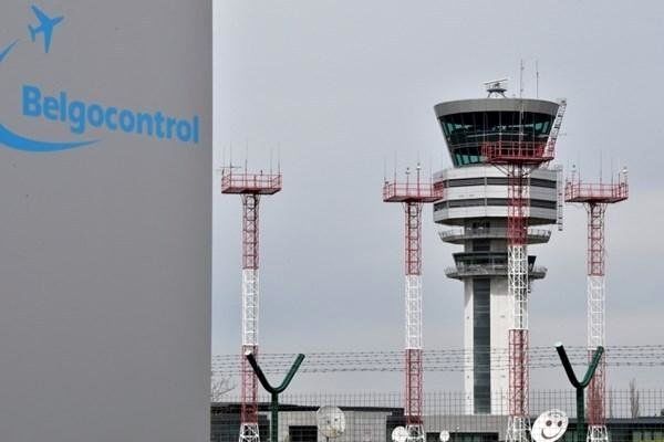 تداوم پروازهای ناشناس بر فراز آسمان اروپا / فرودگاه بروکسل تعطیل شد