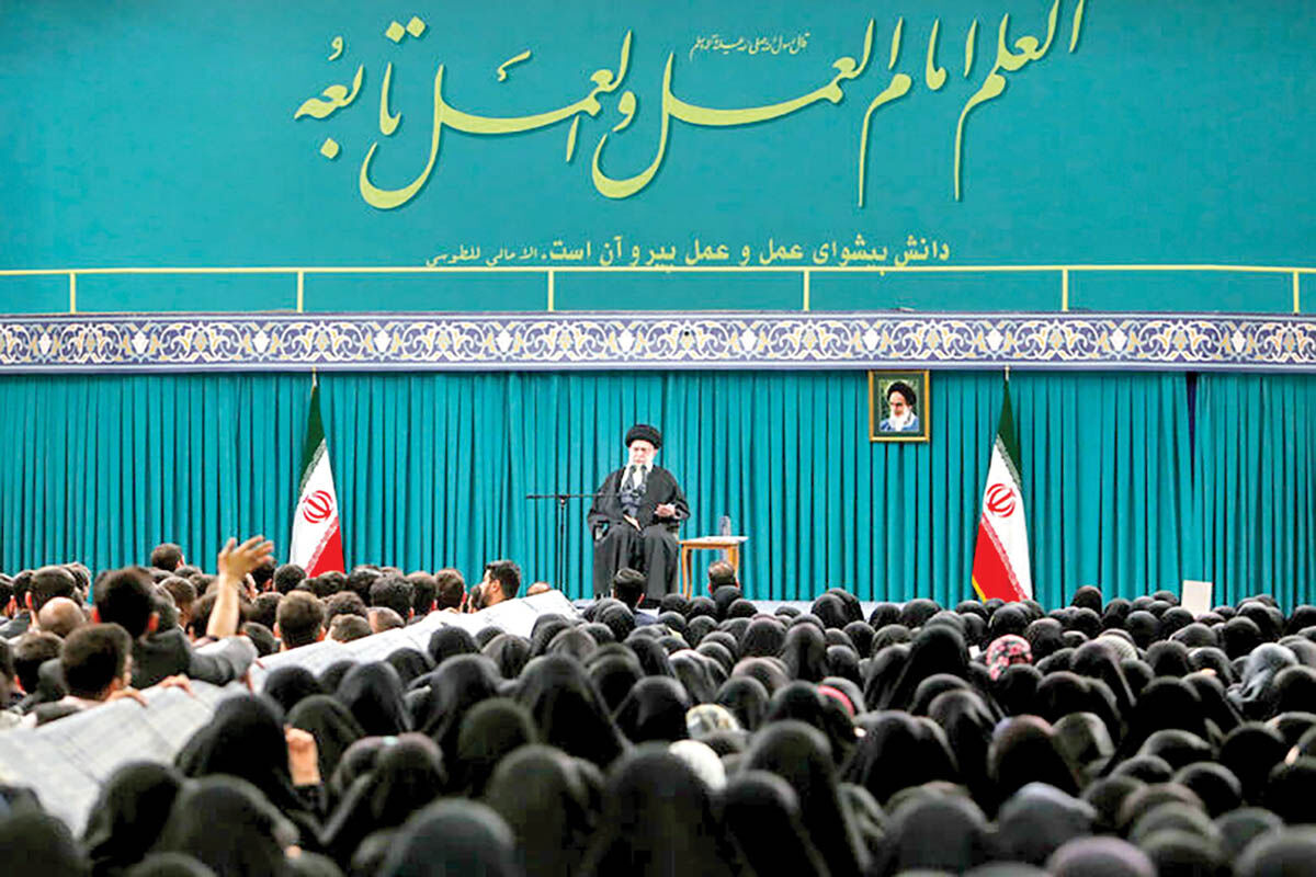 توصیه به محافظه‌کاری و انتقاد نکردن نمی‌کنیم