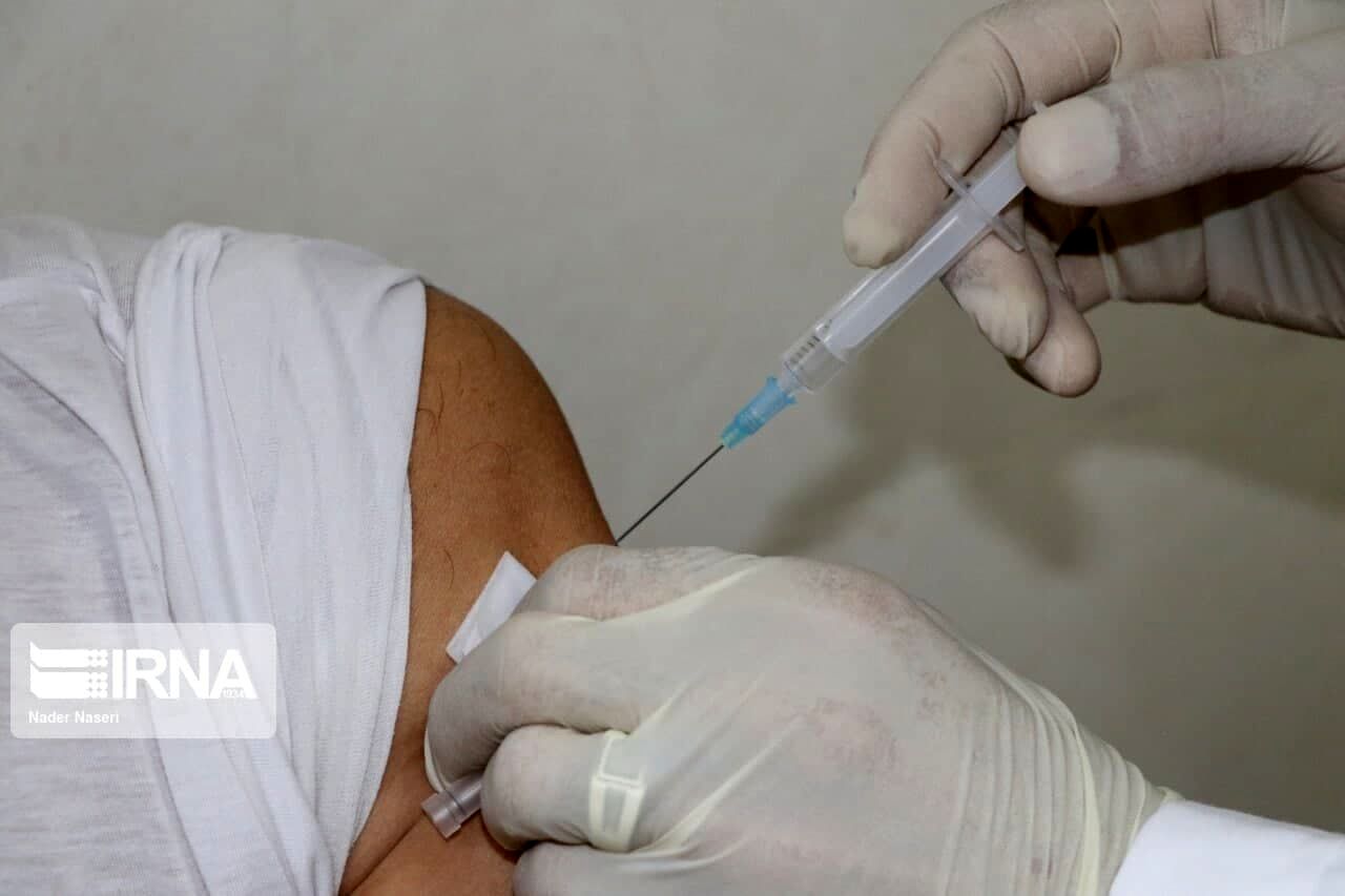 بیماران سرطانی می توانند واکسن کرونا بزنند؟ 