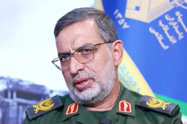 سخنگوی سپاه: ادعای عبور کشتی نفتی با اسکورت ارتش آمریکا از تنگه هرمز کذب محض است