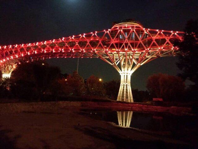 پل طبیعت امشب به رنگ قرمز در می آید
