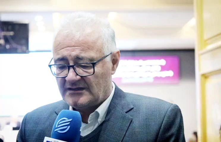 مالیات باید بر اساس درآمد واقعی دریافت شود