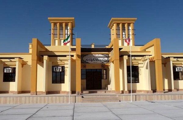 رتبه نخست هرمزگان درجذب خیرین مدرسه ساز