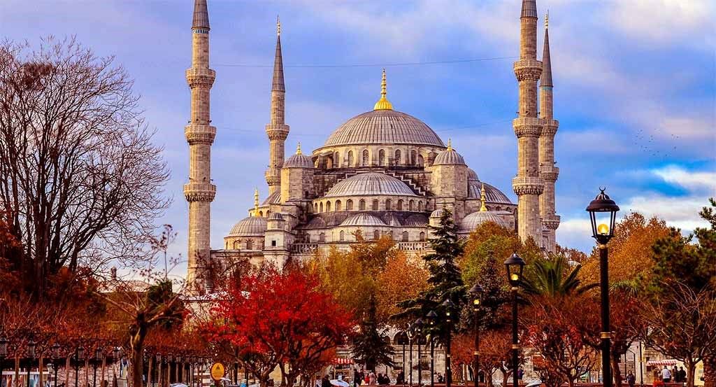چرا استانبول یکی از مقاصد محبوب گردشگری در جهان است؟