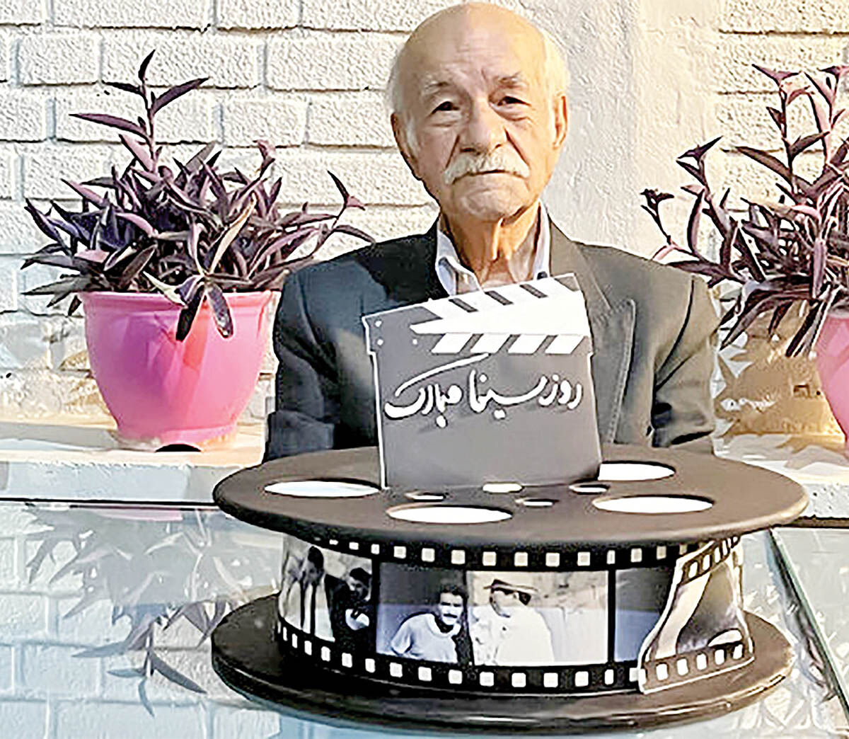 ماجرای شباهت بازیگر پیشکسوت با خودش!
