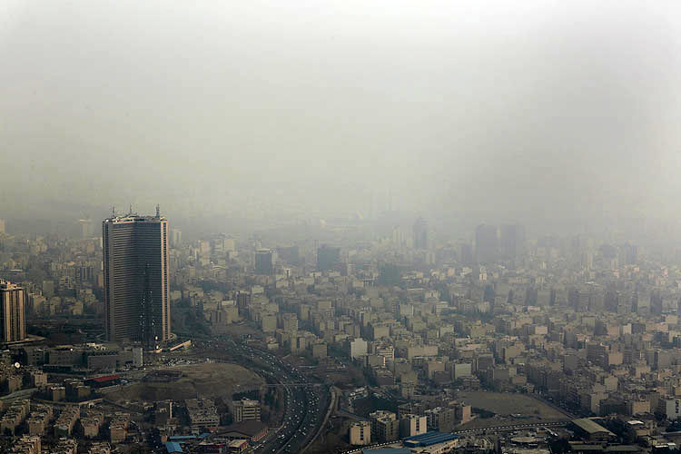 وضعیت قرمز در آسمان تهران
