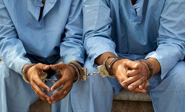 دستگیری عاملان توزیع مشروبات الکلی در حاجی‌آباد