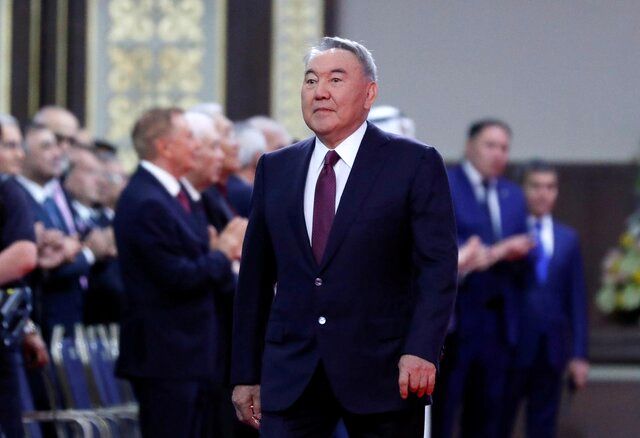 کناره گیری نظربایف 81 ساله از رهبری حزب حاکم قزاقستان