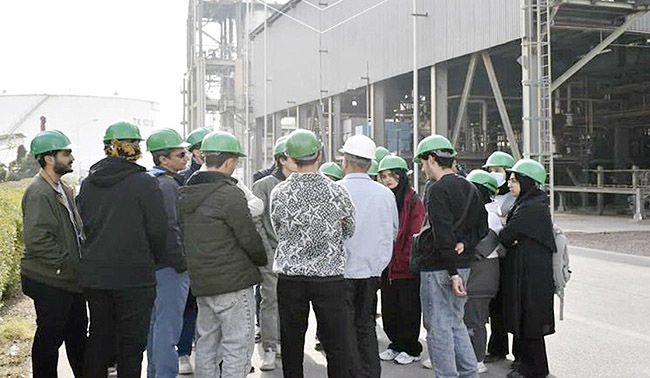 نسل جدید مهندسان شیمی دانشگاه کاشان، میهمان خط تولید آلکیل‌بنزن خطی شدند