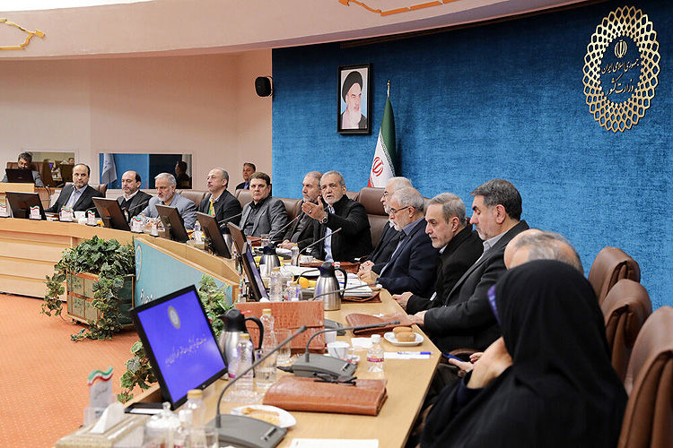 عودت پیش‌نویس افزایش اختیارات استانداران به دولت