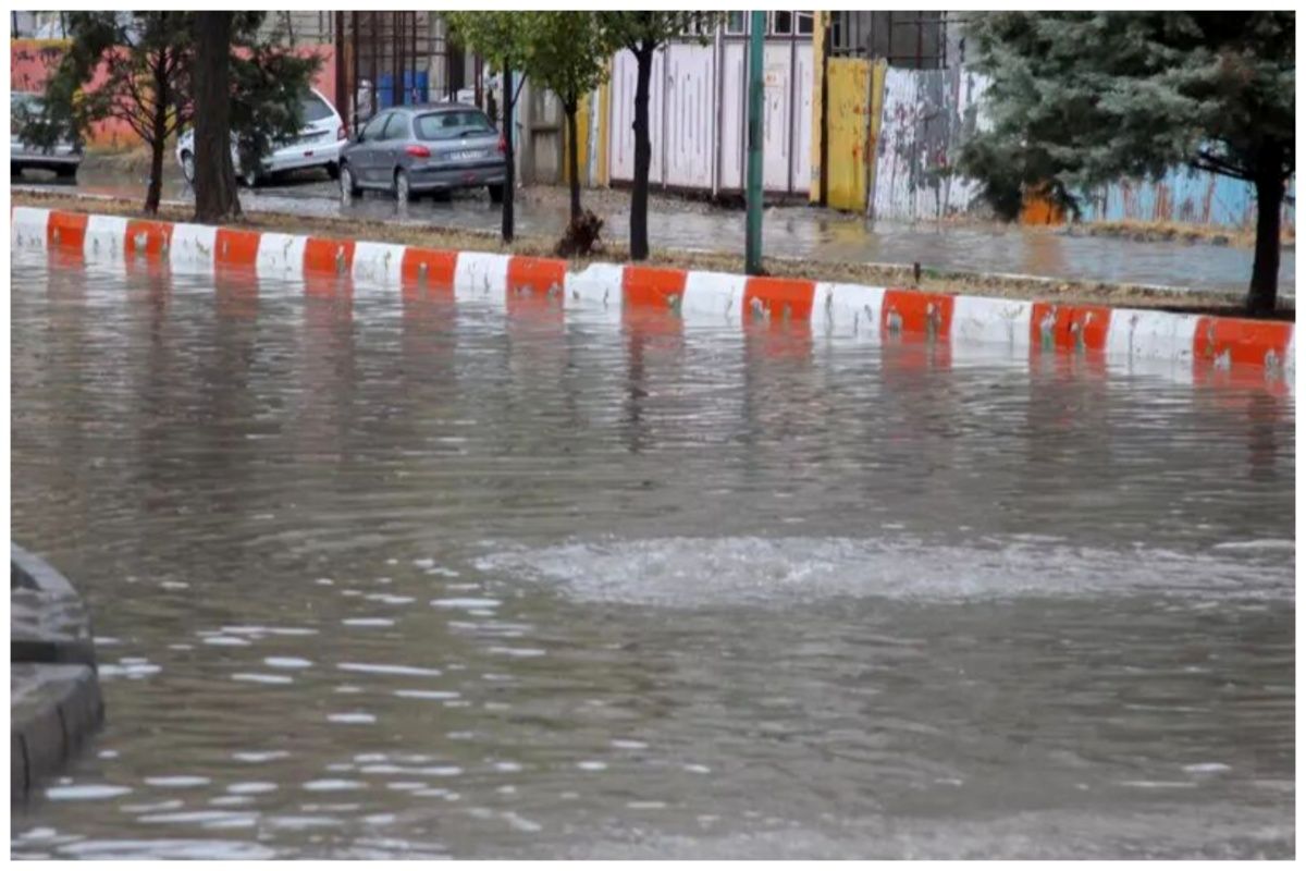 این مدارس استان خوزستان به علت آبگرفتگی مجازی شد